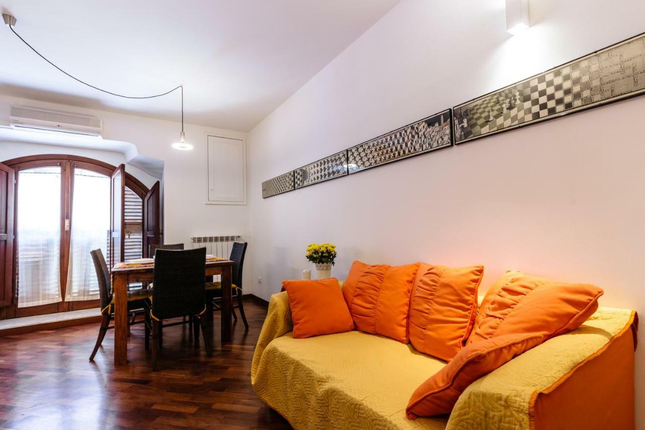 Apartamento La Finestra Sul Mercato In Centro A Palermo